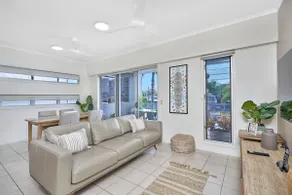 Newly Renovated Cairns City Apartment - Image 5