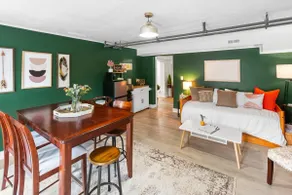 Family Friendly Getaway- English basement w/yard - Image 2
