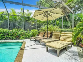 Classic Arcades Heated Pool Home by Beach & Dining - Image 3