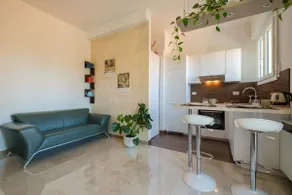 Fabula · Spacious Apt with 3 Bedrooms & 3 Baths - Image 2