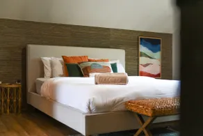 Charming, Modern & Cozy Home - Image 4