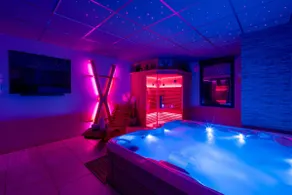 Romantic loft / Jacuzzi & cocooning – Toulouse - Image 3