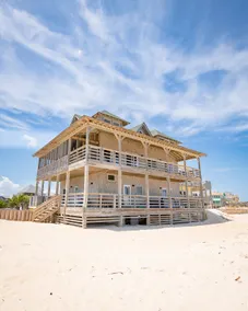 TRULY OceanFront *Pet Friendly* - Image 2