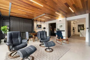 Treetops, King Bed, Car Space - Image 3