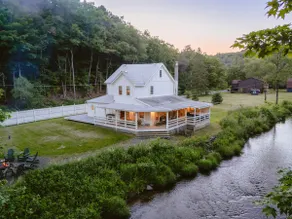 Creekside Cottage | Hot Tub + Fire Pit | Sleeps 13 - Image 5