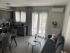 Poly s home - Image 5