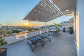 Penthouse in Mellieha with Private Pool & Large Terraces - Image 4