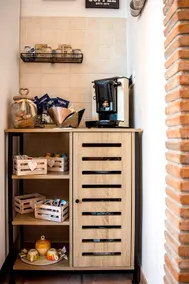At Colomba's house - Image 5