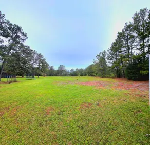 Country livin' near city - Image 5