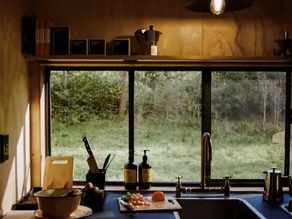 Secluded Designer Off Grid Cabin Pet Friendly - Image 4