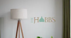 Penthouse In The Historic Hobbs - Image 4