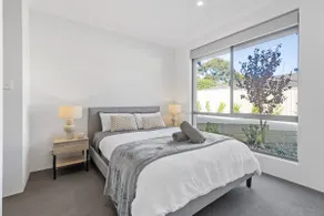 Stunning 3x2 home near Vic Park, CBD & Airport - Image 2