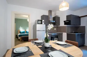 Emerald Cocoon – Comfort, Terrace and Activities - Image 5