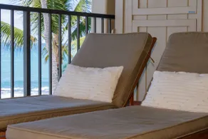 Ocean-front penthouse, sunsets, whales, surfers! - Image 2