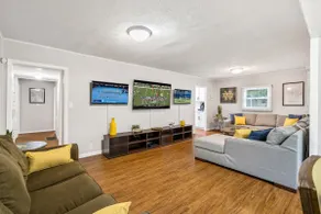 Remodeled Ranch - gå till ND & Eddy Street - Image 5