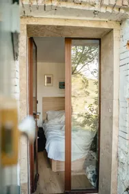Unique: Small Cabin / Peaceful Oasis - Image 4