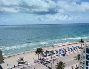Aqua Oceanview - Oversized Studio Renovated - Image 3