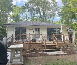 Lake Front Cottage on Trooper Lake, Troy Hill Ont - Image 2