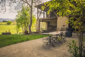 Characterful house at the foot of the Pyrenees - Image 3
