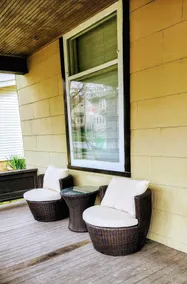 Spink Street Extended Stay Craftsman Home. - Image 3