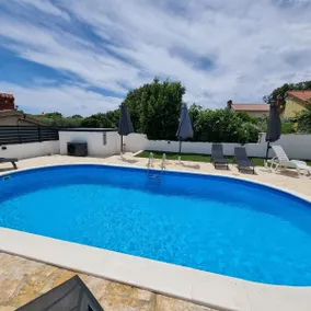 New ap. IVA for 5 with heated pool - Image 2