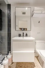 Modern Victorian - Image 4