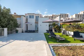 Royal Lux Residence with Spa - Image 5