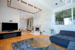 Royal Lux Residence with Spa - Image 3