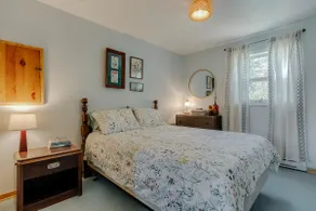 Sunnyside Cabin - 2 Bedrooms - Image 4