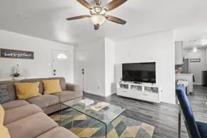 Cute house mins from DT Frisco - Image 4