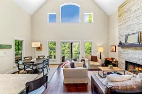 4BR 3.5 BA Lakefront Mountain Getaway - Image 5