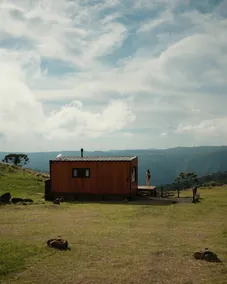 This cabin is like something out of a movie — literally - Image 2