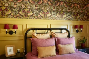 European Style Cottage in the Starland District - Image 3