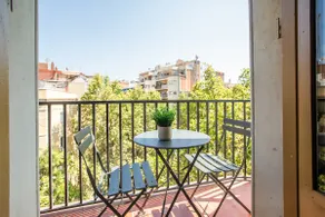 42PAR1049 - Super Bright 2bedrooms apartment in Sa - Image 2