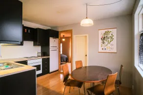 Hotel Aldan - The Old School Apartment (2nd floor) - Image 3