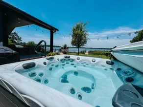 Condé Nast Featured | Lakefront Escape + Hot Tub - Image 4