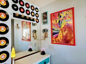 Nostalgic Retro Cottage-Faye's Place-Fully Fenced - Image 2