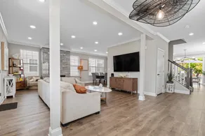Modern 3-Level Stay| Hot Tub | Game Room | Parking - Image 4