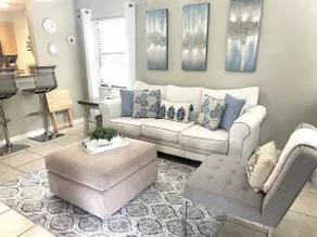 Cozy Downtown Suite in the Heart of Clermont 801 - Image 5