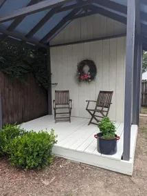 Quaint and Cozy Cottage - Image 3