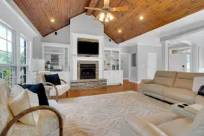 Fire Pit, Hot Tub, Dock, & Game Room @ Tim’s Ford - Image 4
