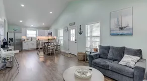 Kevin's Casita at Holiday Beach Pet Friendly! - Image 4