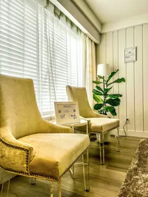 Quiet Central 3BD|Gated Parking, AC, Transit - Image 3