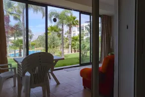 Poolside summer house - Image 3