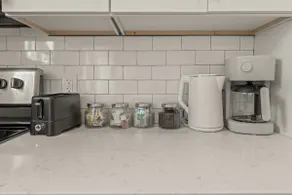 82 WalkScore | Free Parking | King Bd | Built 2023 - Image 5