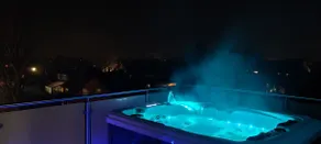 Wellness Penthouse - year-round hot tub and sauna - Image 5