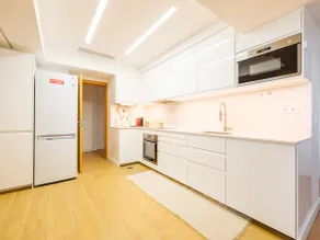 Olivais Spacious Apartment near airport - Image 4