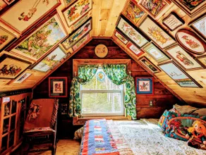 Miracles on Polly - Fairy Tale Cabin - A return to your childhood  - Image 2