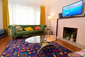 Tullamarine home near airport and shopping! - Image 4