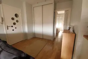 Simplicity and calm in an apartment in Issoire - Image 3